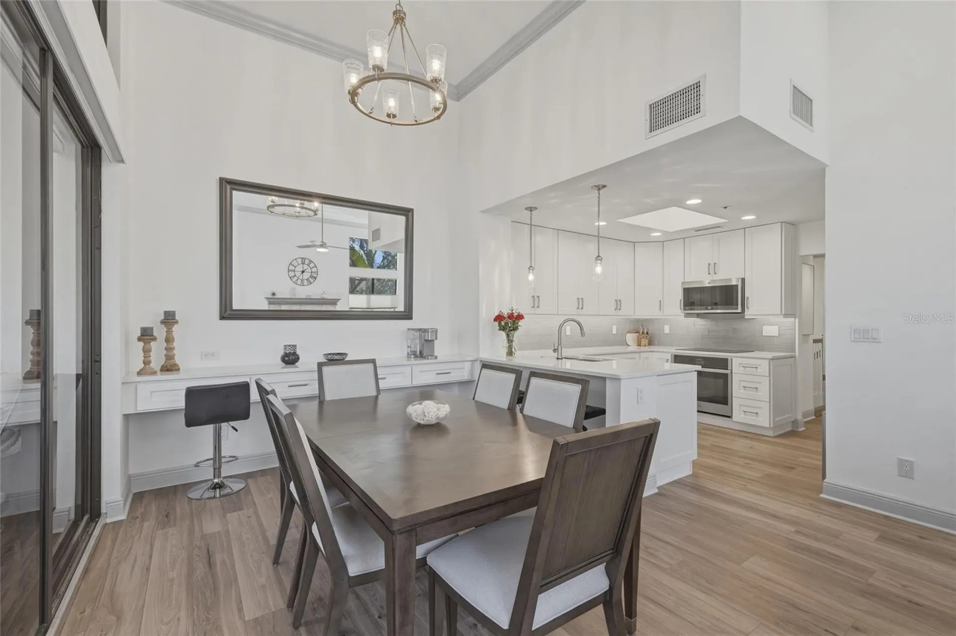 1912 Harbourside Drive Longboat Key FL 34228