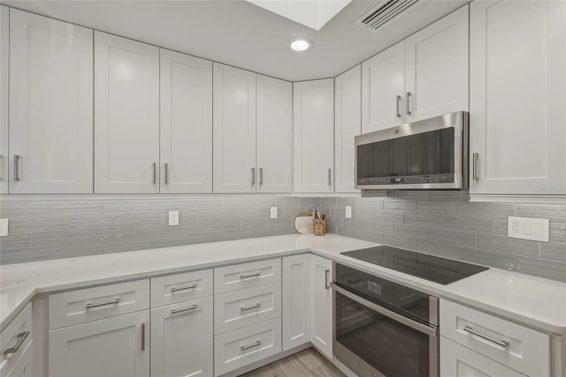 1912 Harbourside Drive Longboat Key FL 34228