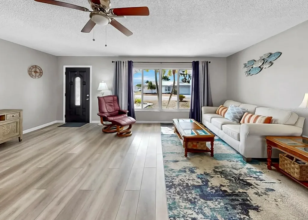 4005 Palm Court Bradenton FL 34208