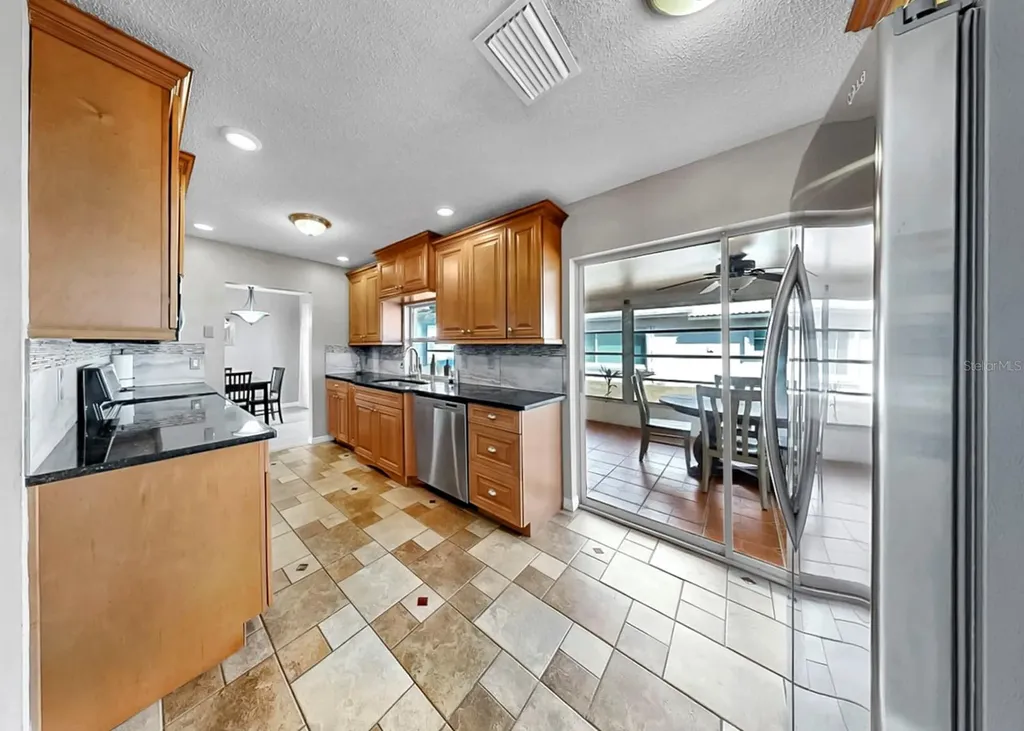 4005 Palm Court Bradenton FL 34208