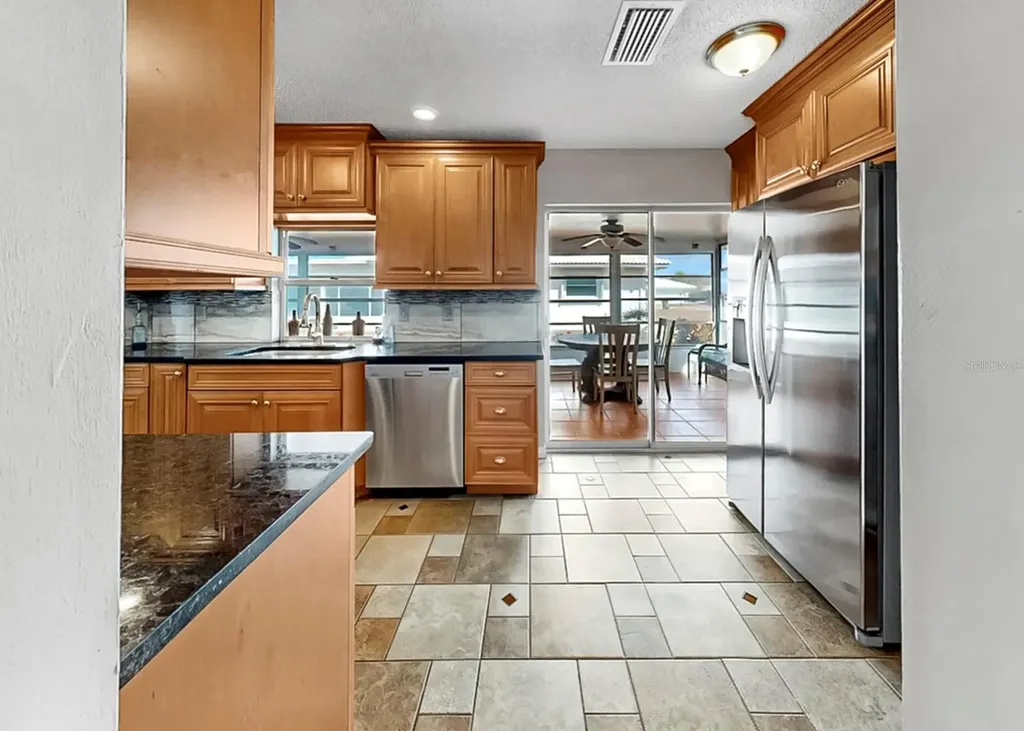 4005 Palm Court Bradenton FL 34208