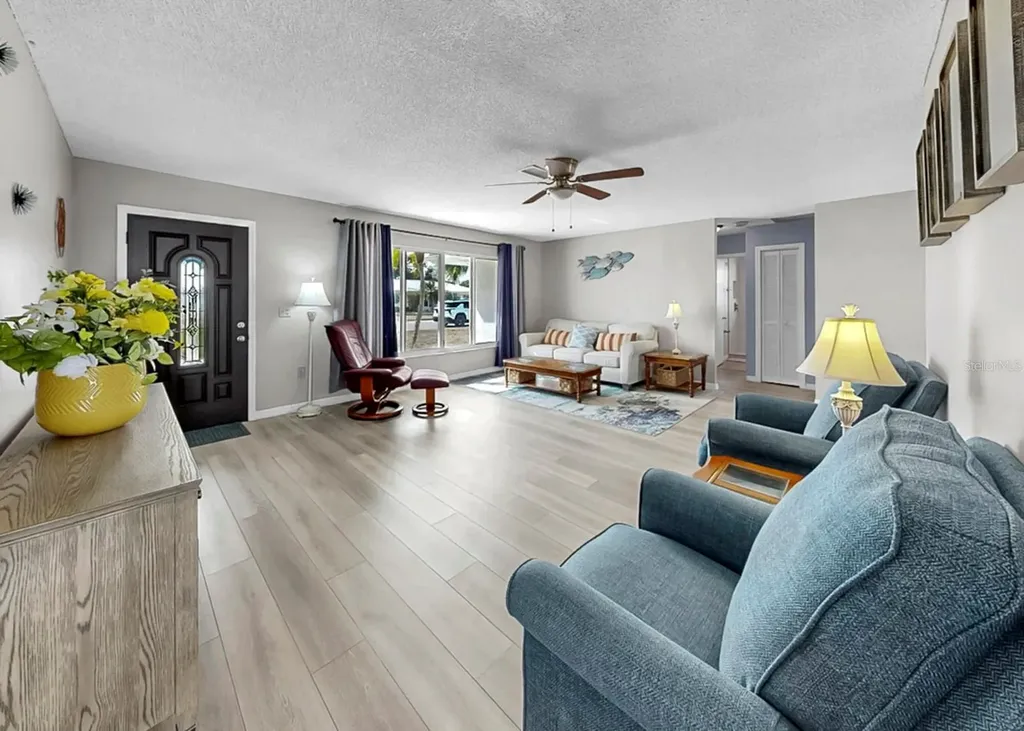 4005 Palm Court Bradenton FL 34208