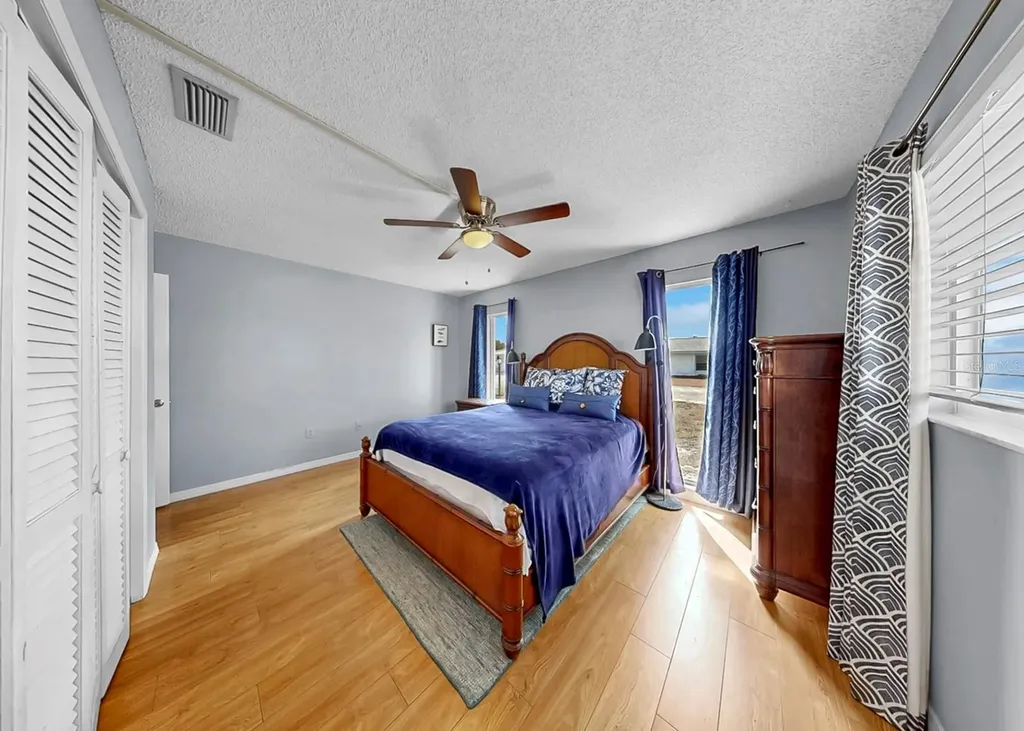 4005 Palm Court Bradenton FL 34208