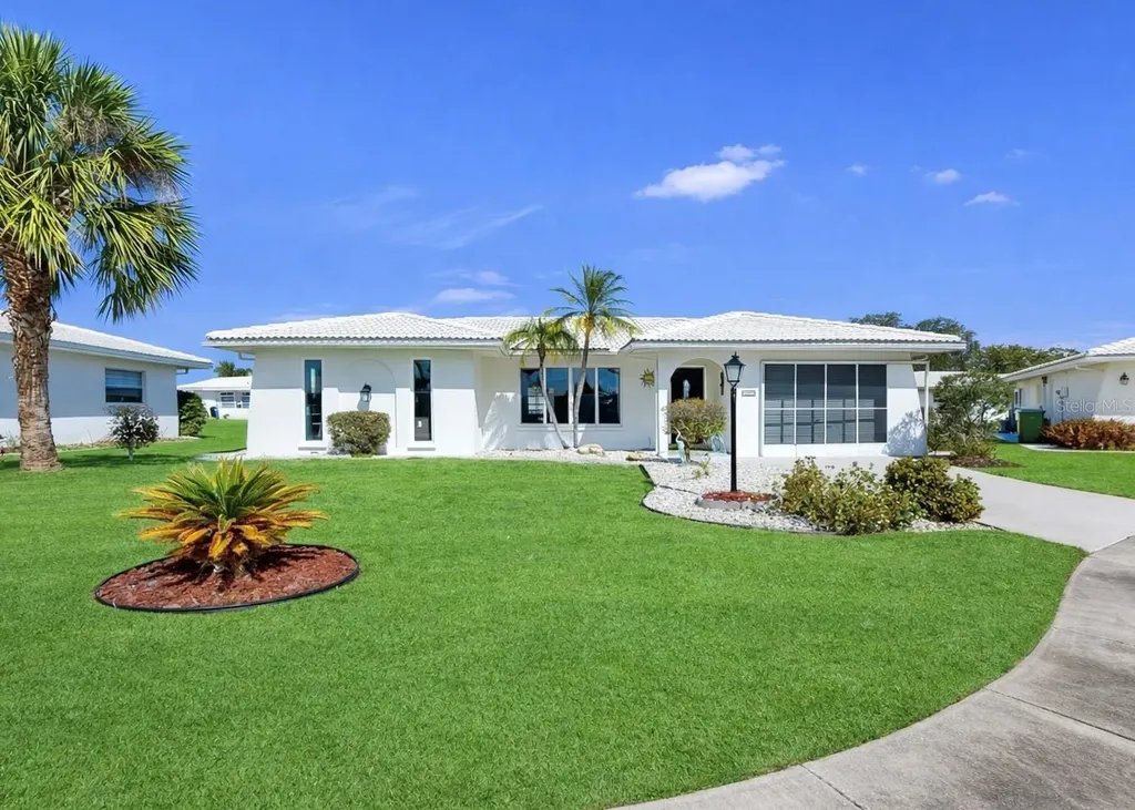 4005 Palm Court Bradenton FL 34208