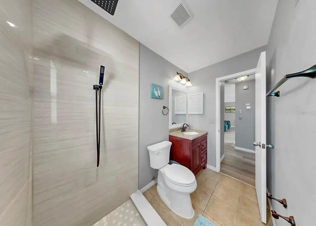 4005 Palm Court Bradenton FL 34208