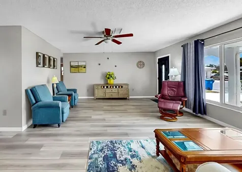 4005 Palm Court Bradenton FL 34208