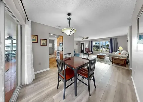 4005 Palm Court Bradenton FL 34208