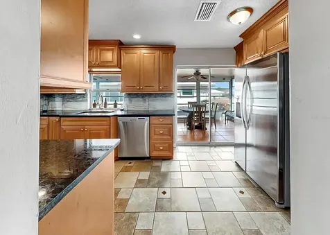 4005 Palm Court Bradenton FL 34208