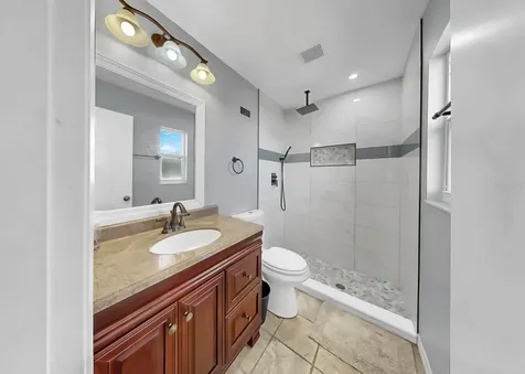4005 Palm Court Bradenton FL 34208
