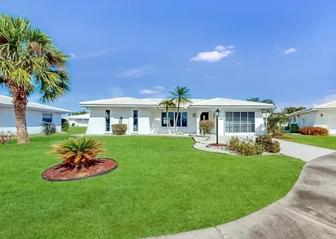 4005 Palm Court Bradenton FL 34208