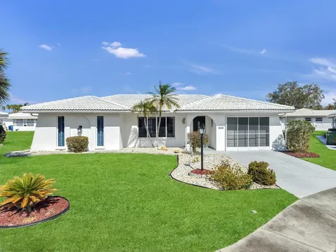 4005 Palm Court Bradenton FL 34208