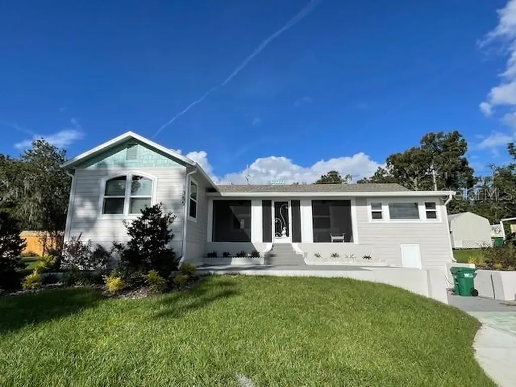 1355 Lakeshore Drive Mount Dora FL 32757