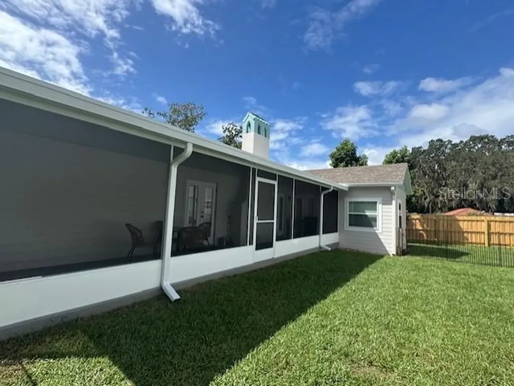 1355 Lakeshore Drive Mount Dora FL 32757