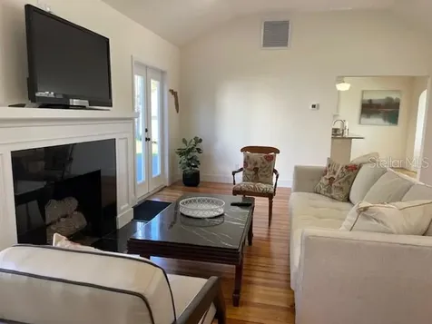 1355 Lakeshore Drive Mount Dora FL 32757