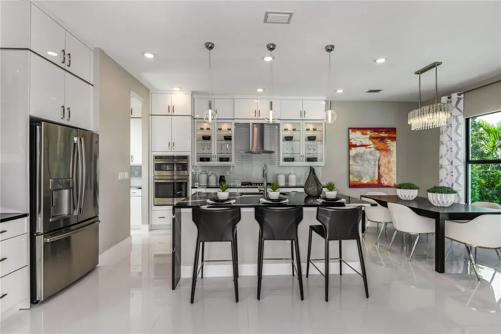 5060 Simons Court Lakewood Ranch FL 34211
