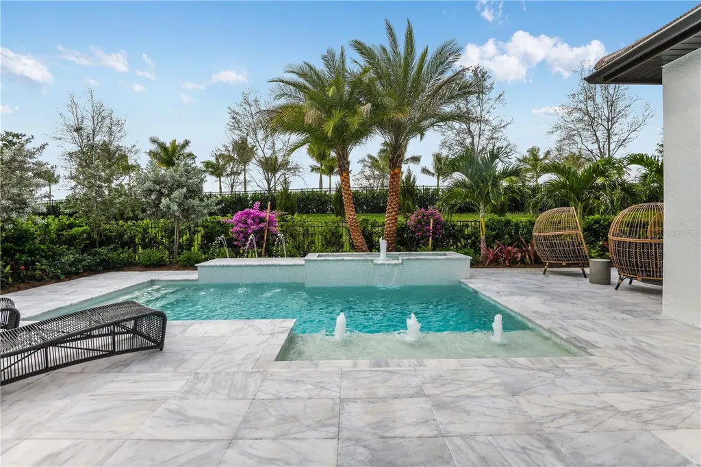 5060 Simons Court Lakewood Ranch FL 34211