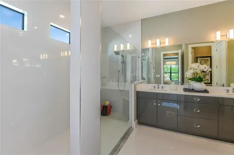 5060 Simons Court Lakewood Ranch FL 34211