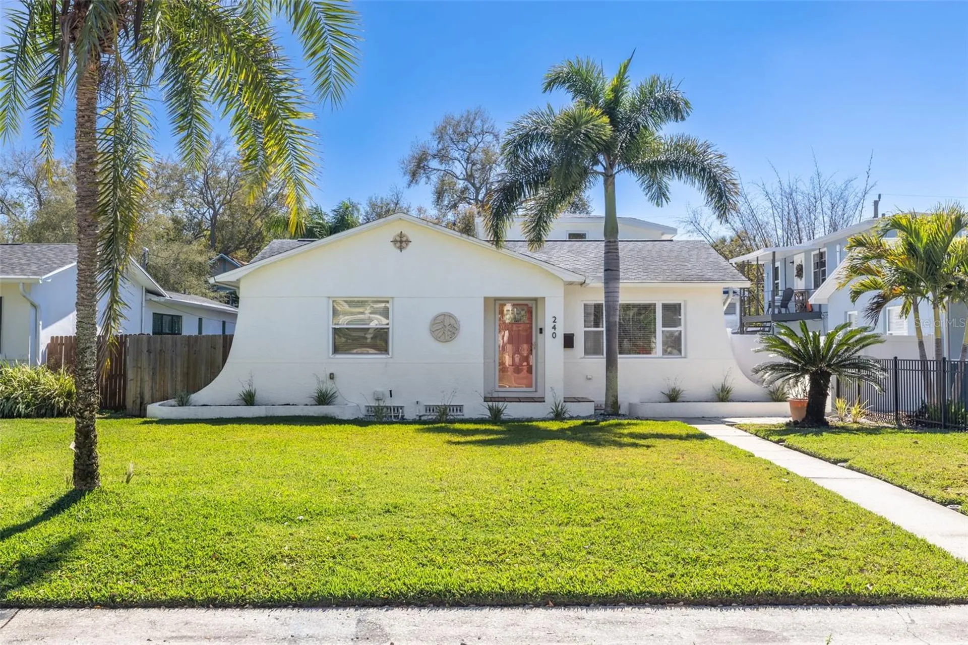 240 24th Avenue N St Petersburg FL 33704