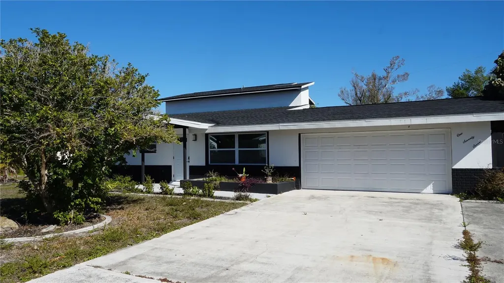 177 Dowling Avenue NE Port Charlotte FL 33952
