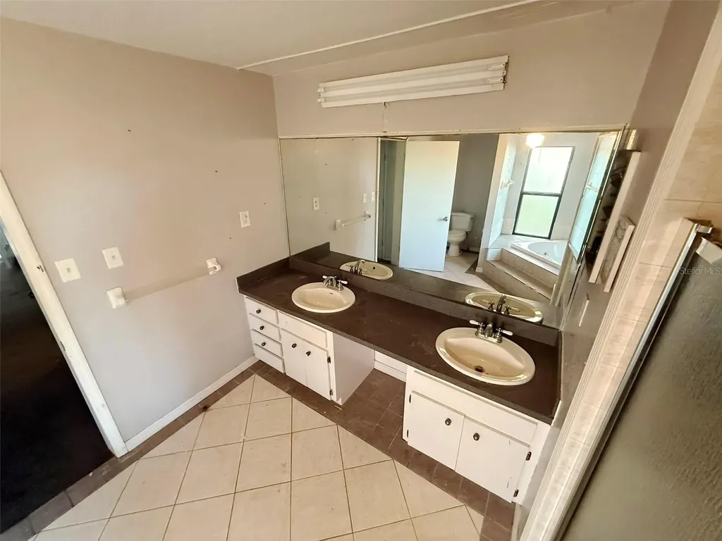 337 Denton Avenue Auburndale FL 33823