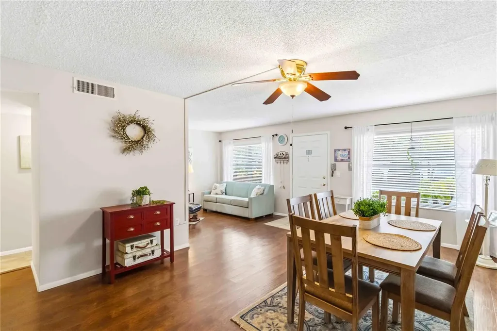635 30th Avenue W Bradenton FL 34205