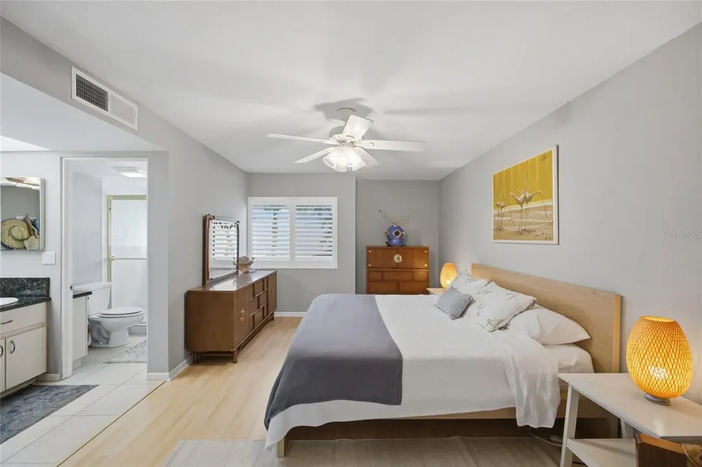 534 Pinellas Bayway S St Petersburg FL 33715