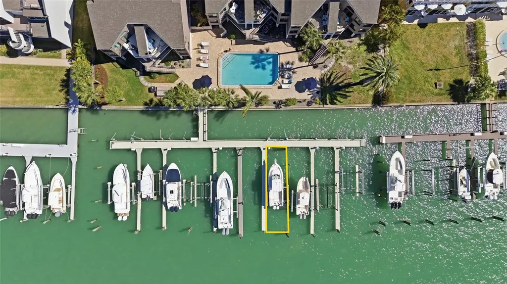 534 Pinellas Bayway S St Petersburg FL 33715