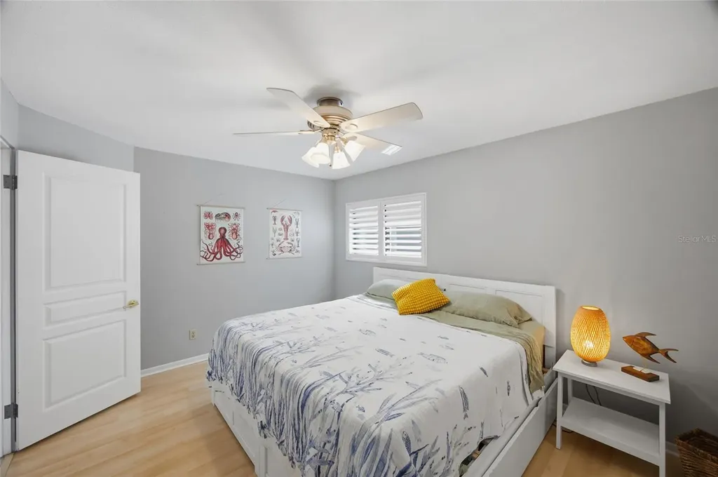 534 Pinellas Bayway S St Petersburg FL 33715
