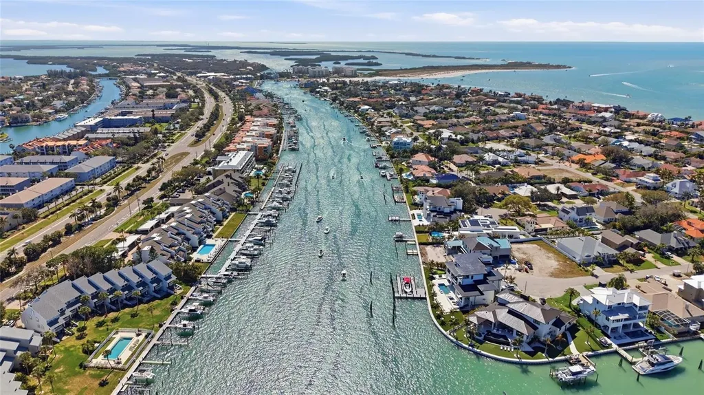 534 Pinellas Bayway S St Petersburg FL 33715