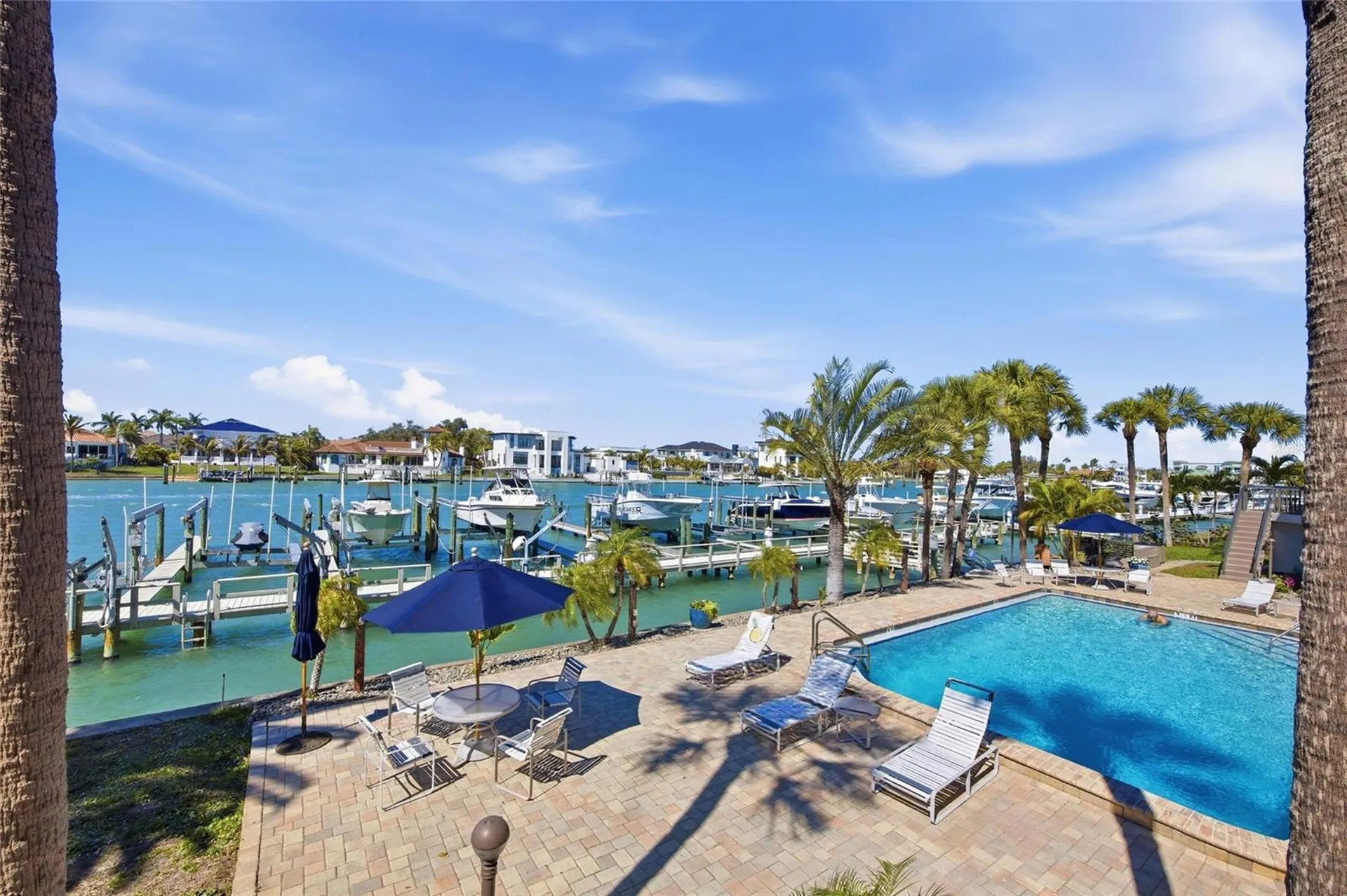 534 Pinellas Bayway S St Petersburg FL 33715
