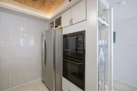 534 Pinellas Bayway S St Petersburg FL 33715