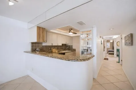 534 Pinellas Bayway S St Petersburg FL 33715