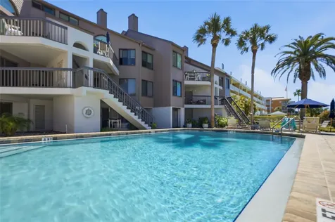 534 Pinellas Bayway S St Petersburg FL 33715