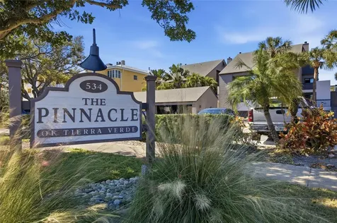 534 Pinellas Bayway S St Petersburg FL 33715