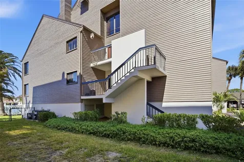534 Pinellas Bayway S St Petersburg FL 33715