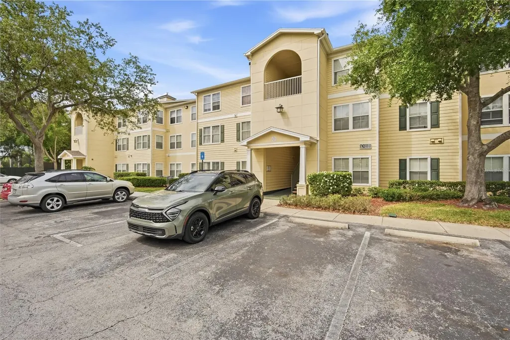 18125 Sterling Gate Circle Tampa FL 33647