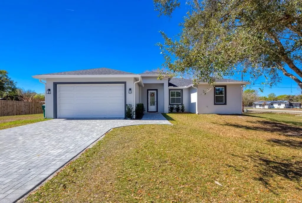 3573 NW 18th Avenue Okeechobee FL 34972