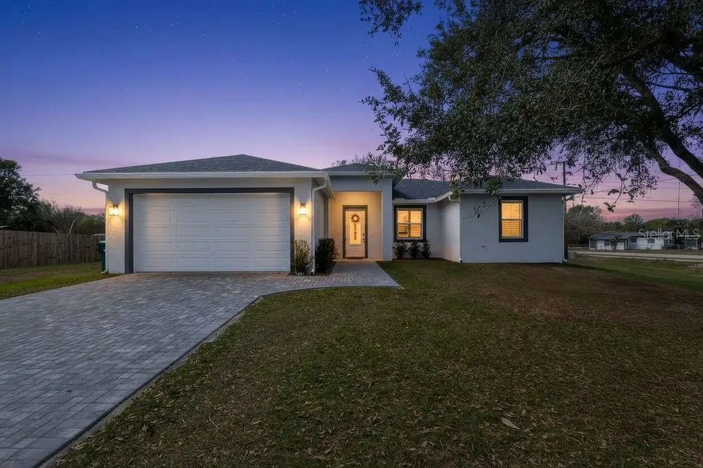 3573 NW 18th Avenue Okeechobee FL 34972