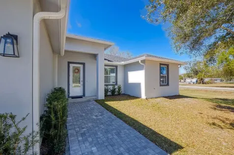 3573 NW 18th Avenue Okeechobee FL 34972