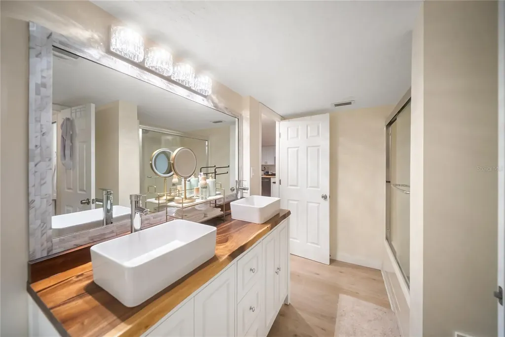 3700 S Osprey Avenue Sarasota FL 34239