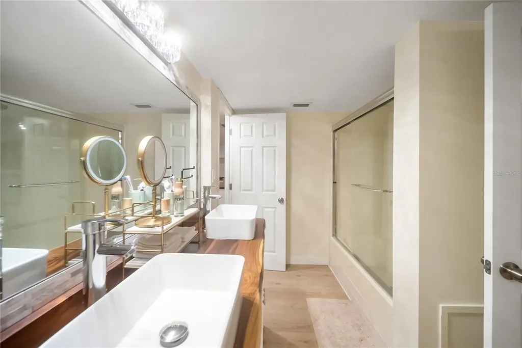 3700 S Osprey Avenue Sarasota FL 34239