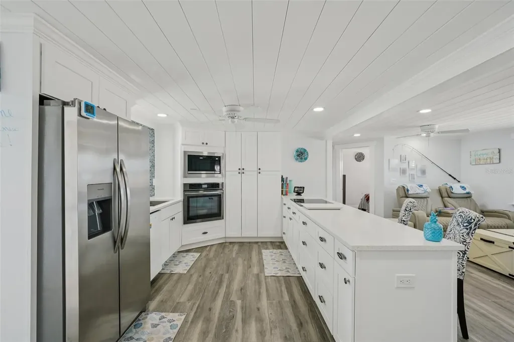 13700 Leslie Drive Hudson FL 34667