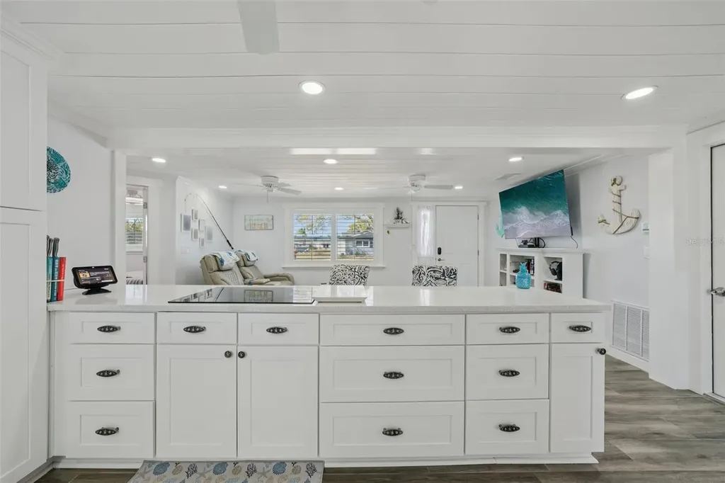 13700 Leslie Drive Hudson FL 34667