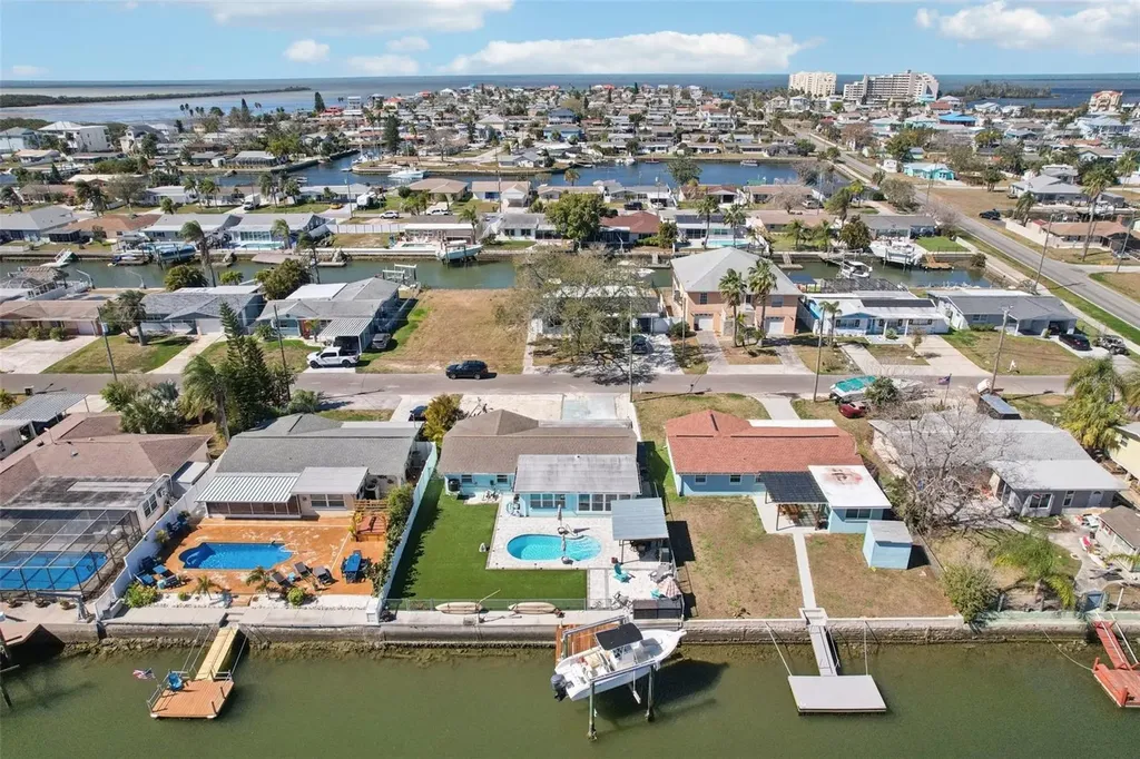 13700 Leslie Drive Hudson FL 34667