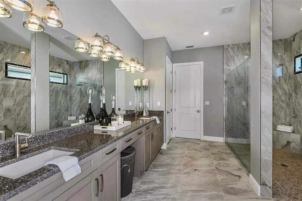 5066 Simons Court Lakewood Ranch FL 34211