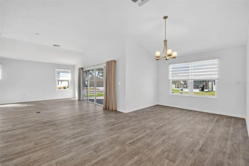 11380 Soutar Avenue Oxford FL 34484