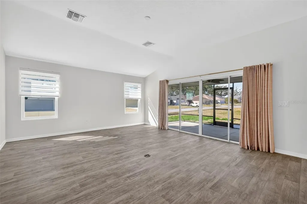 11380 Soutar Avenue Oxford FL 34484