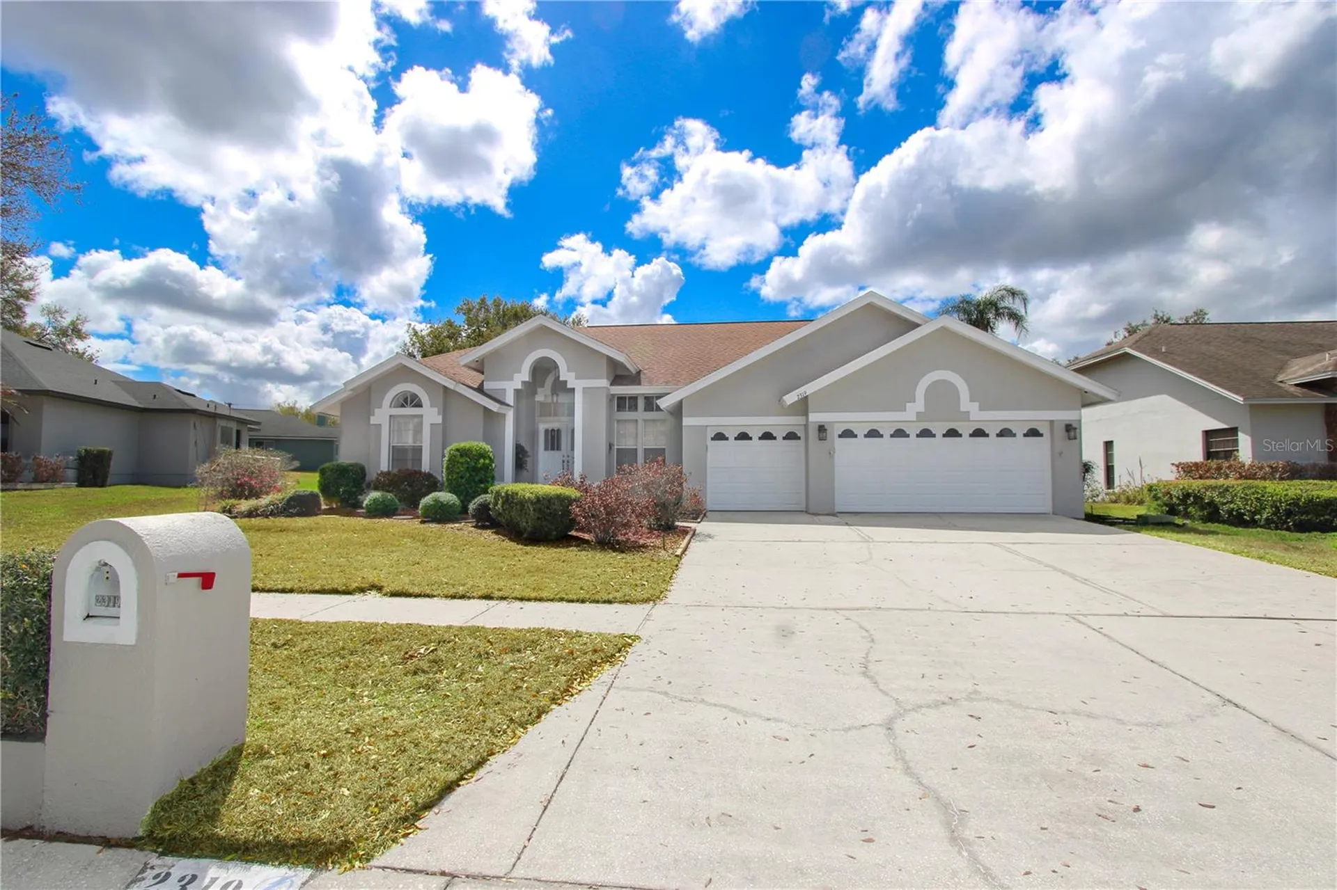 2319 Sunview Avenue Valrico FL 33596