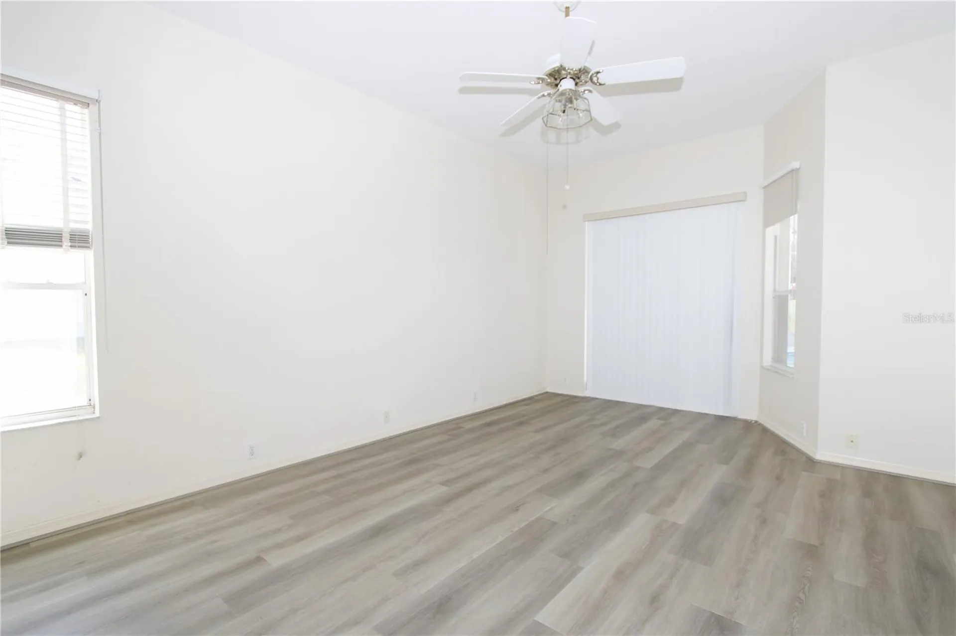 2319 Sunview Avenue Valrico FL 33596