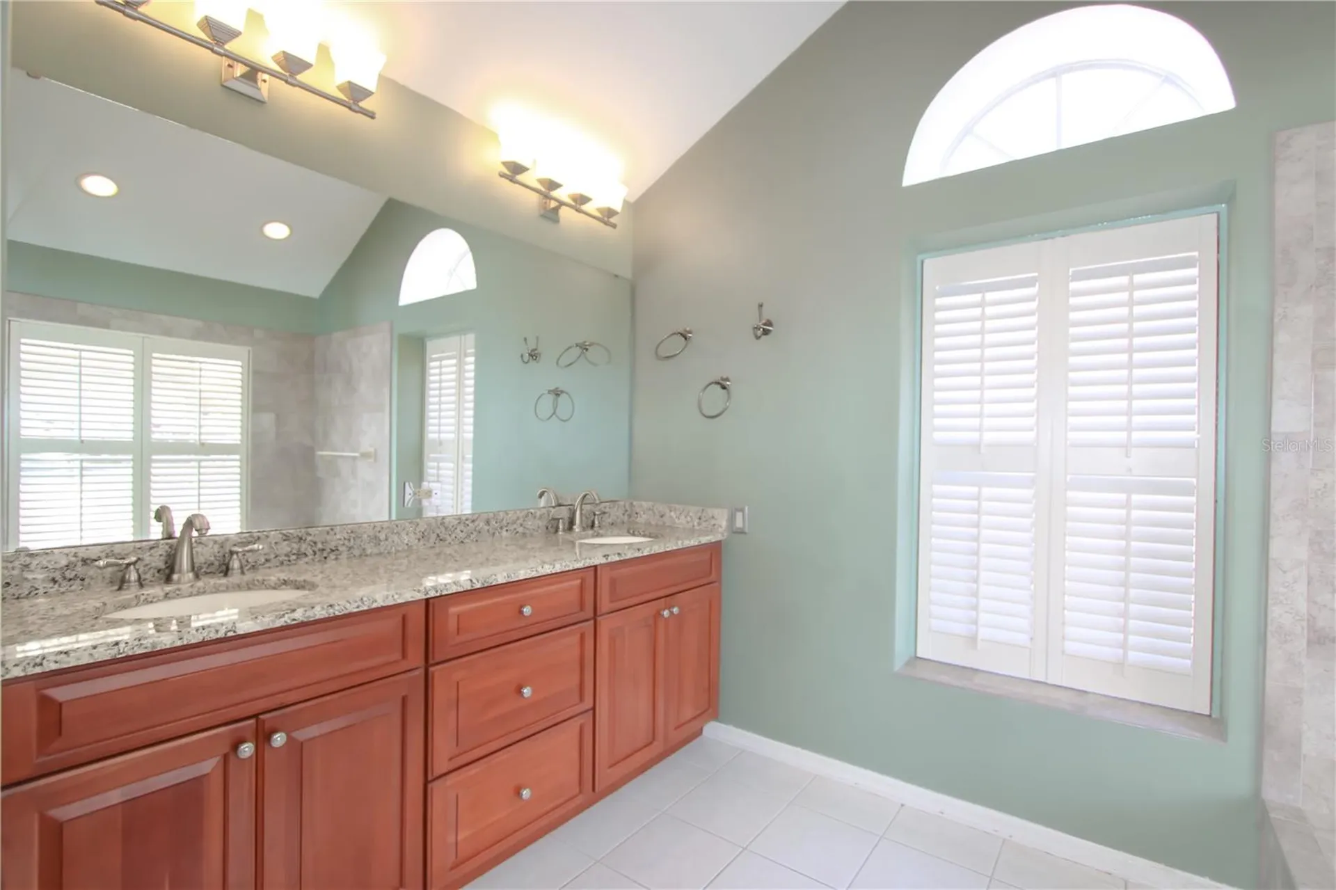 2319 Sunview Avenue Valrico FL 33596